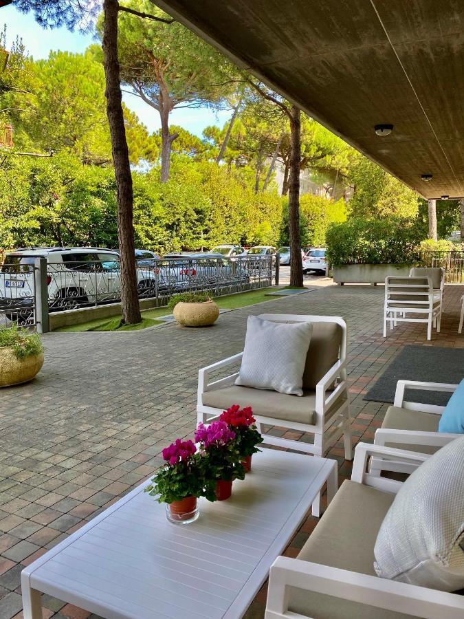 Residence Pineta Verde Milano Marittima Ngoại thất bức ảnh