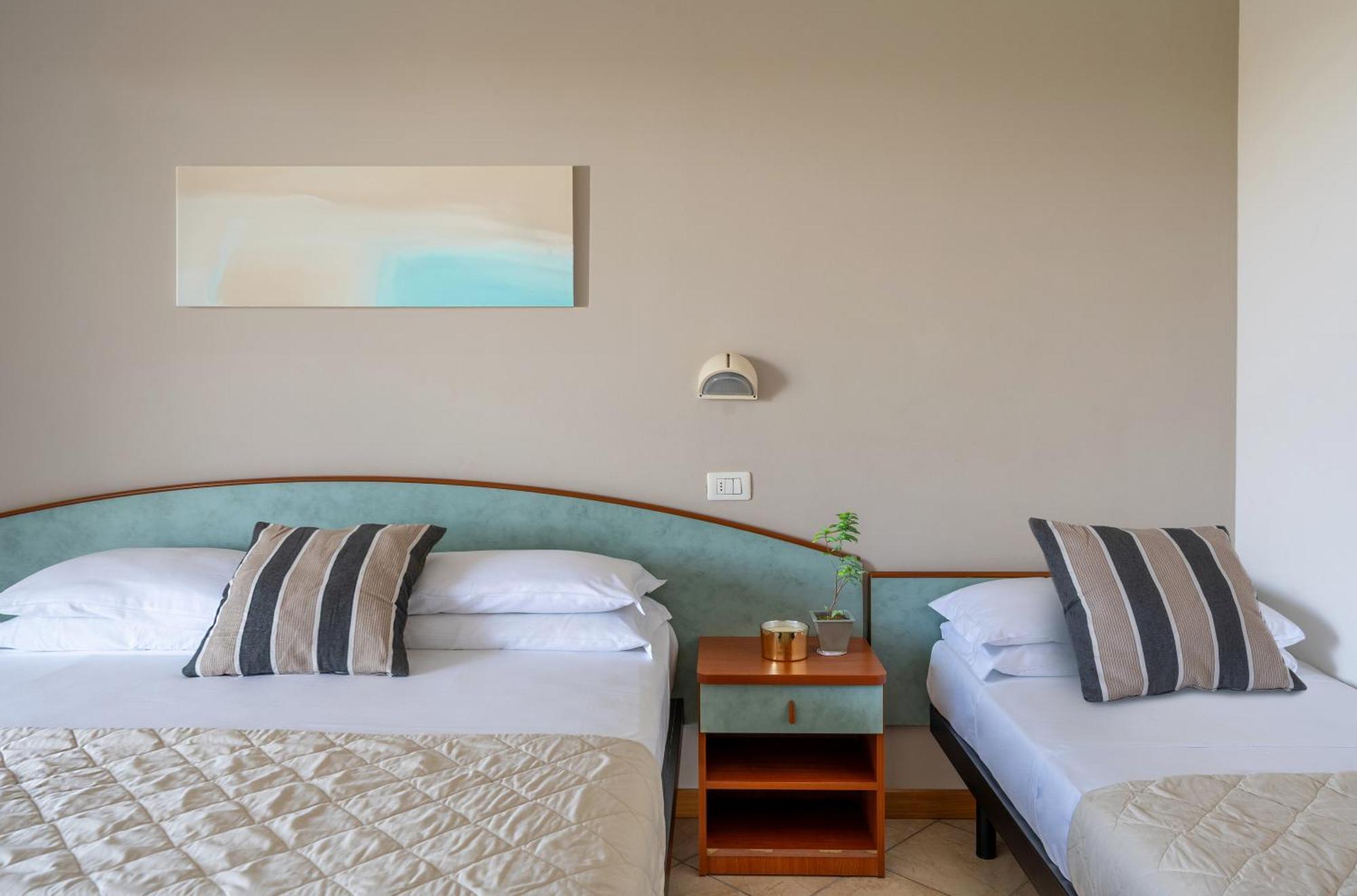Residence Pineta Verde Milano Marittima Ngoại thất bức ảnh