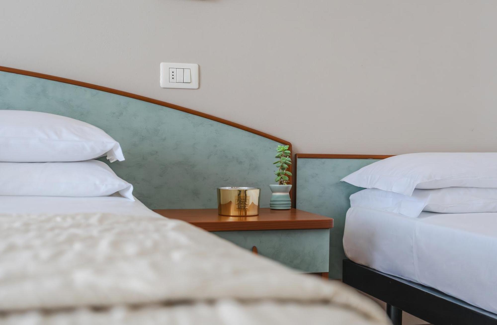 Residence Pineta Verde Milano Marittima Ngoại thất bức ảnh